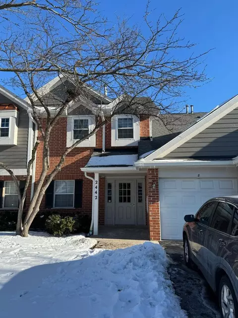 2442 Charleston Dr #8, Schaumburg, IL 60193