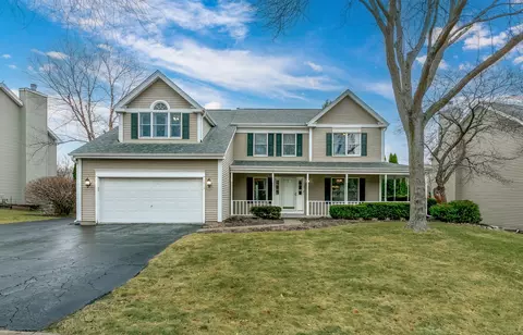 1015 Pember Cir, West Dundee, IL 60118
