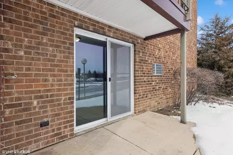 Exterior - 1500 Robin Cir #115, Hoffman Estates, IL 60169 photo 2 of 2
