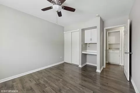 Bedroom - 1500 Robin Cir #115, Hoffman Estates, IL 60169 photo 3 of 3