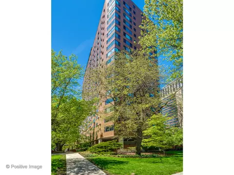 3100 N Lake Shore Dr #1003, Chicago, IL 60657