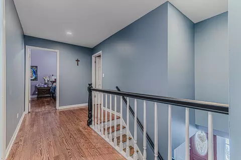 Entry Way - 196 N Lyle Ave, Elgin, IL 60123 photo 2 of 2