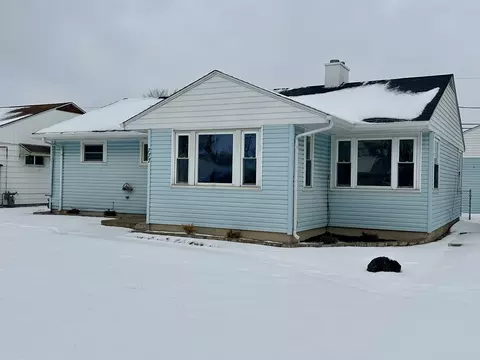 777 Meadow Ct, Bradley, IL 60915