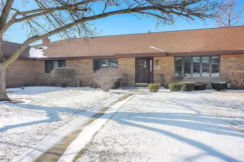 10714 Kentucky Ct, Orland Park, IL 60467