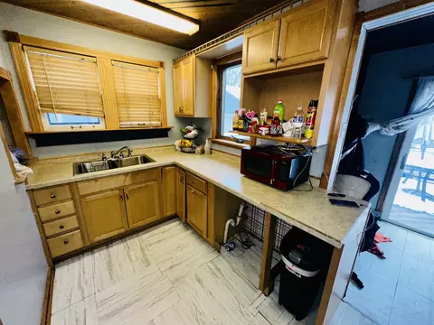 Kitchen - 659 Chester Ave, Elgin, IL 60120 photo 2 of 2