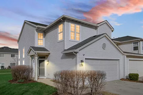 190 Half Moon Bay Ct #190, Romeoville, IL 60446