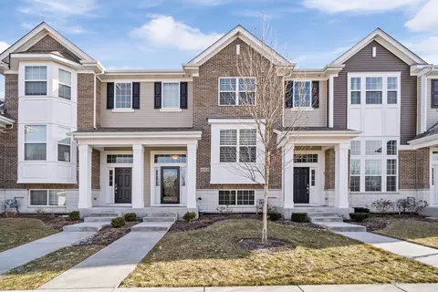 4454 Monroe Ct #4454, Naperville, IL 60564
