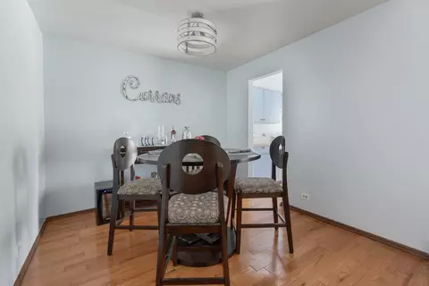 Dining - 305 Walters Ln #2B, Itasca, IL 60143 photo 1 of 1