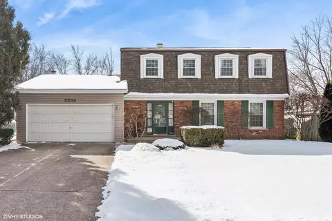 2254 Durham Dr, Wheaton, IL 60189
