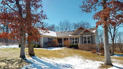 9419 Cabernet Ln, Richmond, IL 60071