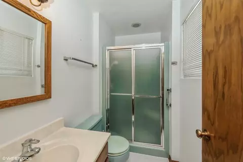 1005 E Cardinal Ln, Mount Prospect, IL 60056 photo 12
