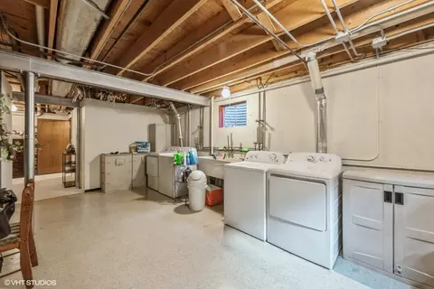 1005 E Cardinal Ln, Mount Prospect, IL 60056 photo 27