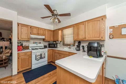 1005 E Cardinal Ln, Mount Prospect, IL 60056 photo 19