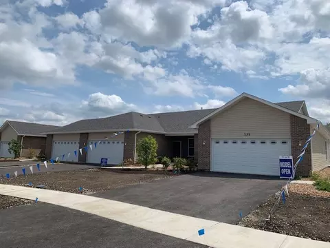 486 Ridge Ln, Bolingbrook, IL 60440