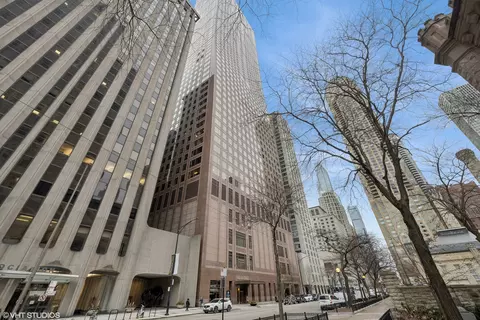 161 E Chicago Ave #34B, Chicago, IL 60611