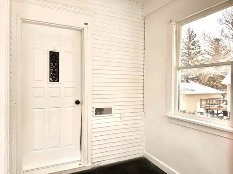 301 E Van Buren St, Ohio, IL 61349 photo 4