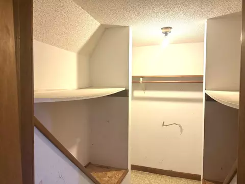 301 E Van Buren St, Ohio, IL 61349 photo 22