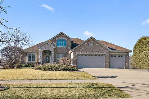 19838 Golden Oak Ln, Mokena, IL 60448