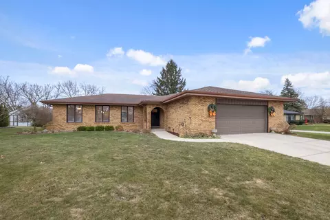 8911 Butterfield Ln, Orland Park, IL 60462