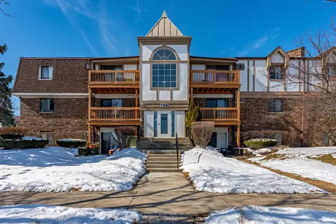 146 S La Londe Ave #1C, Addison, IL 60101