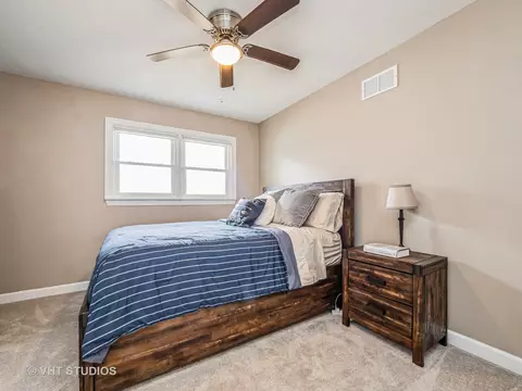 Bedroom - 37023 N Stanton Point Rd, Ingleside, IL 60041 photo 1 of 1
