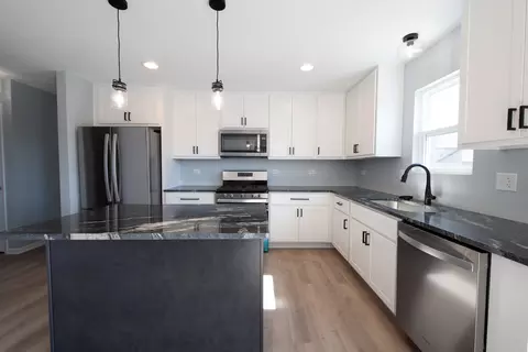 Kitchen - 270 Aspen Dr, Beecher, IL 60401 photo 3 of 3