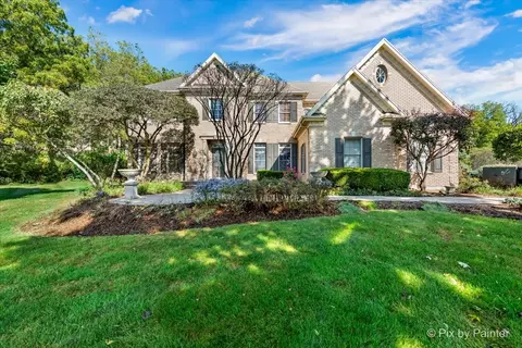 38 W300 Henricksen Rd, Saint Charles, IL 60175