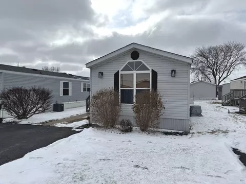 12 Walnut, Minooka, IL 60447 photo 2
