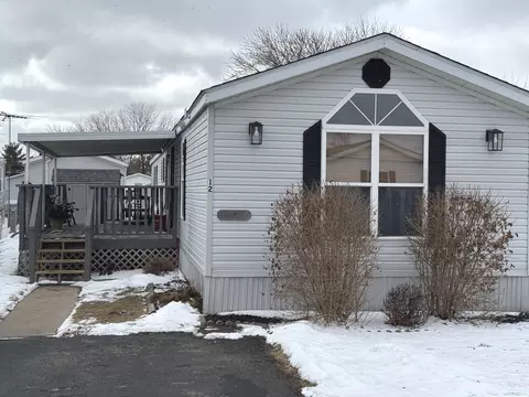 12 Walnut, Minooka, IL 60447 photo 3