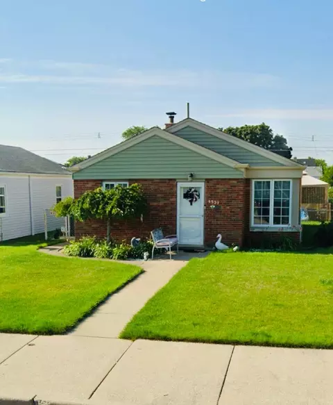 6537 W 60th Pl, Chicago, IL 60638