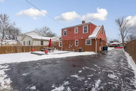 844 S Spring Rd, Elmhurst, IL 60126 photo 3