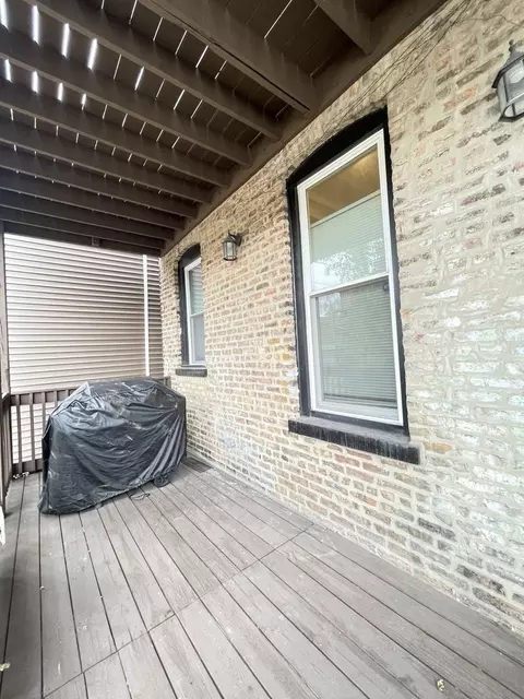 Exterior - 4620 S Evans Ave, Chicago, IL 60653 photo 4 of 4