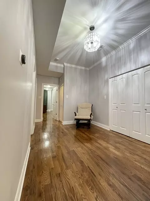 Entry Way - 4620 S Evans Ave, Chicago, IL 60653 photo 6 of 6
