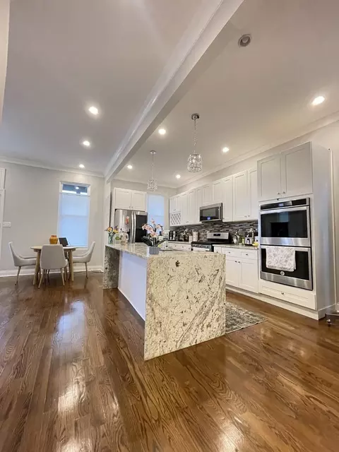 Kitchen - 4620 S Evans Ave, Chicago, IL 60653 photo 1 of 4