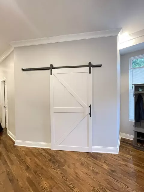 Entry Way - 4620 S Evans Ave, Chicago, IL 60653 photo 5 of 6