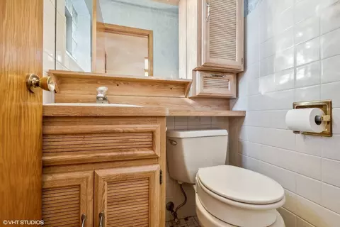 Bath - 7724 S Octavia Ave, Bridgeview, IL 60455 photo 2 of 2