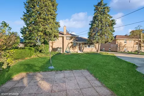 Exterior - 7724 S Octavia Ave, Bridgeview, IL 60455 photo 5 of 6