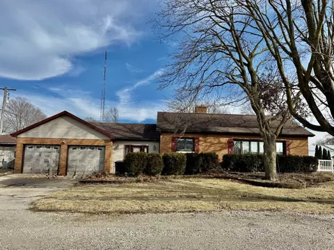 303 E Santafe Ave, Toluca, IL 61369