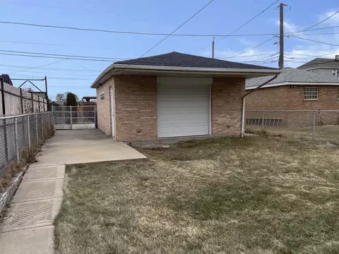 Exterior - 2848 E 98th St, Chicago, IL 60617 photo 3 of 4