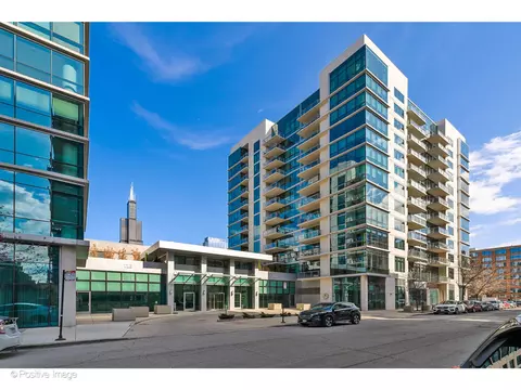 125 S Green St #303A, Chicago, IL 60607