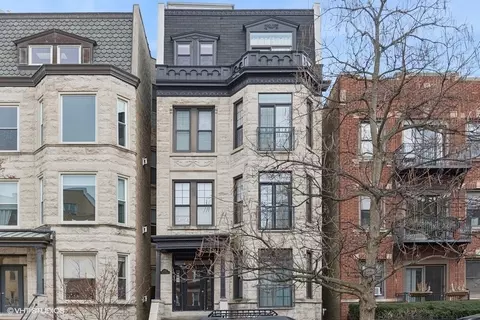 3743 N Wilton Ave #1, Chicago, IL 60613