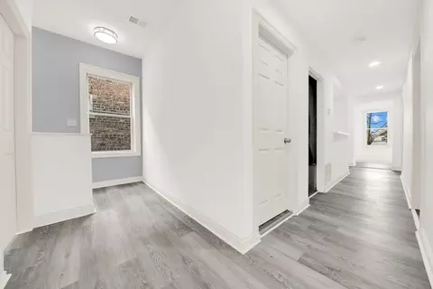 Entry Way - 6216 S Artesian Ave, Chicago, IL 60629 photo 3 of 6