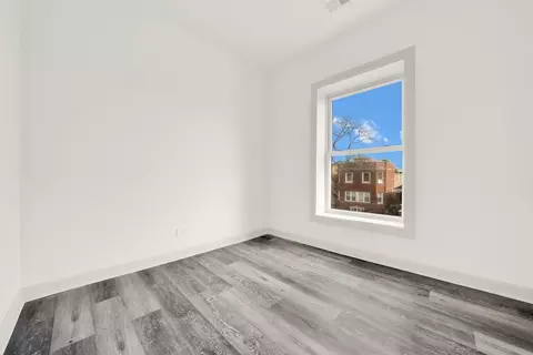 Bedroom - 6216 S Artesian Ave, Chicago, IL 60629 photo 6 of 10