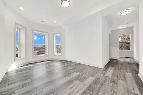 Living - 6216 S Artesian Ave, Chicago, IL 60629 photo 7 of 8