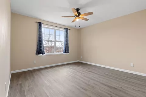 Bedroom - 622 Berglund Rd, Pecatonica, IL 61063 photo 3 of 3