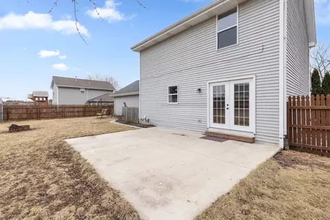 Exterior - 622 Berglund Rd, Pecatonica, IL 61063 photo 6 of 6
