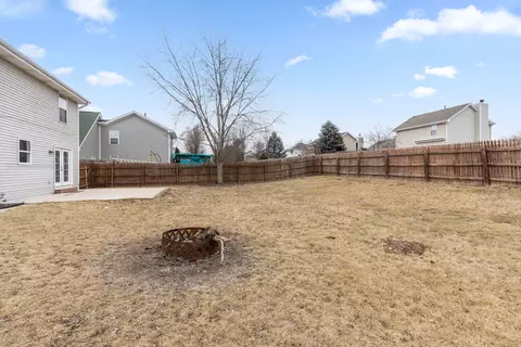 Exterior - 622 Berglund Rd, Pecatonica, IL 61063 photo 4 of 6