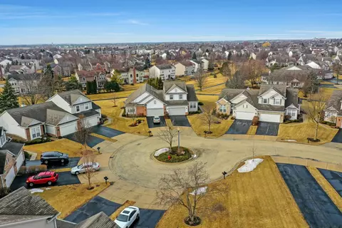 View/Area - 19 Brixton Ct, Algonquin, IL 60102 photo 4 of 9