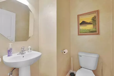 Bath - 19 Brixton Ct, Algonquin, IL 60102 photo 5 of 5