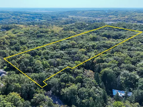 0 Hidden Ln, Bull Valley, IL 60098